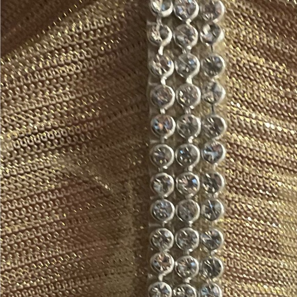 CHAUS New York Blouse size L Cold-shoulder cutouts with rhinestone. - Picture 5 of 11